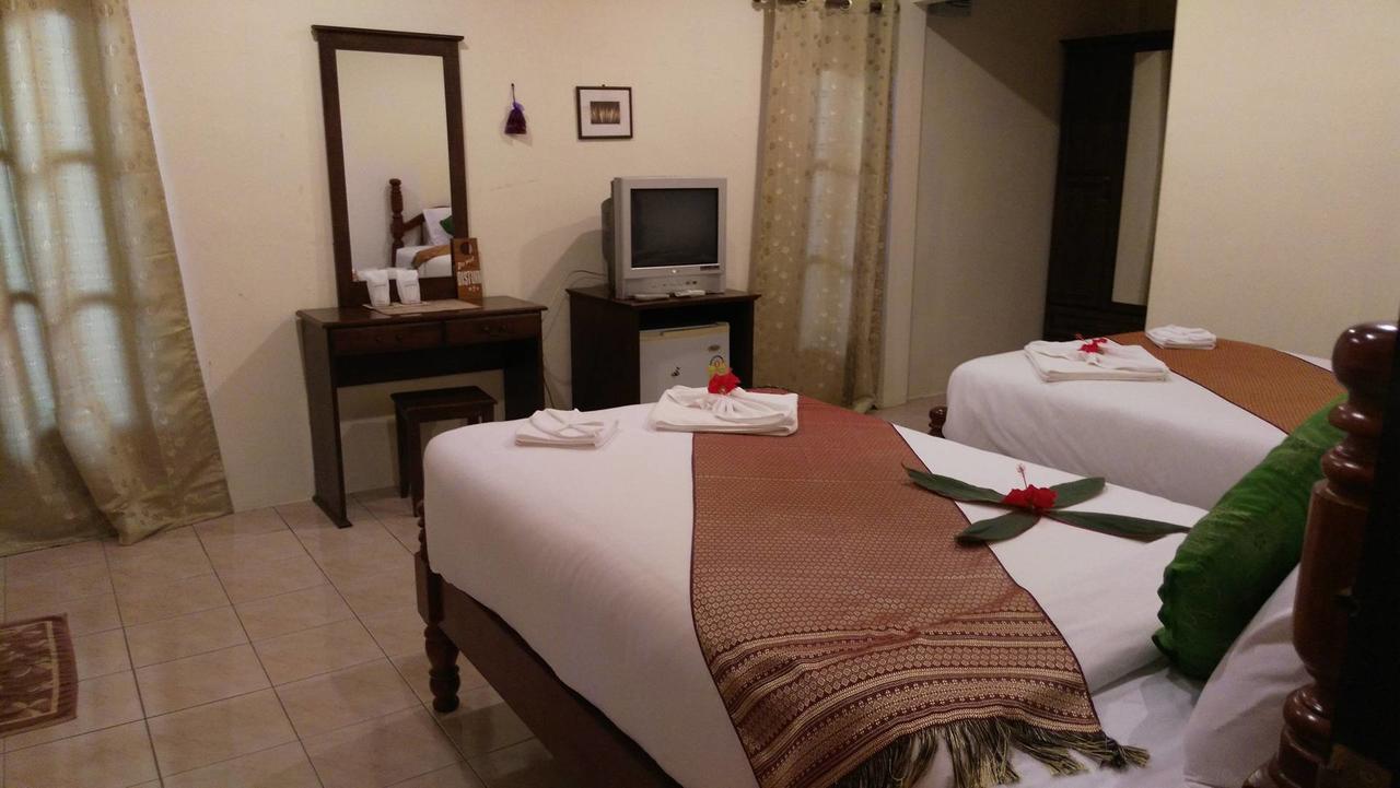 Euro Lanta White Rock Resort Ko Lanta Exterior foto