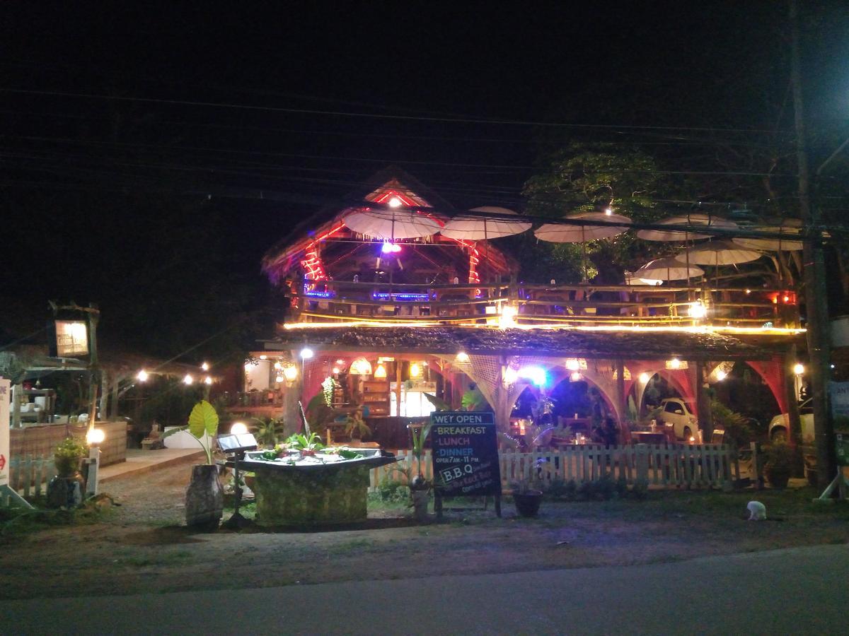 Euro Lanta White Rock Resort Ko Lanta Cameră foto